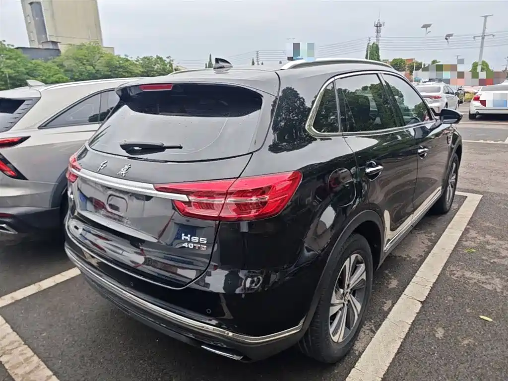 Hongqi HS5 2.0 T Connected Flagship Enjoyment