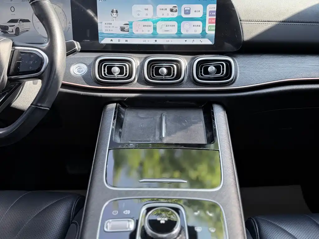 Tiggo 9 瑞虎9 2023款 2.0 T 自动两驱尊贵版 5座