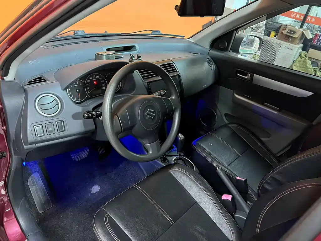 Swift 1.5 L Auto Fashion
