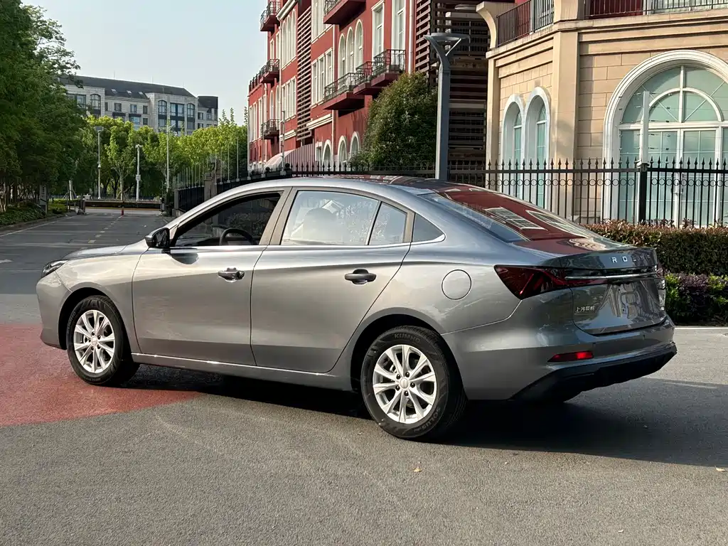 Roewe i5 1.5 L CVT Luxury