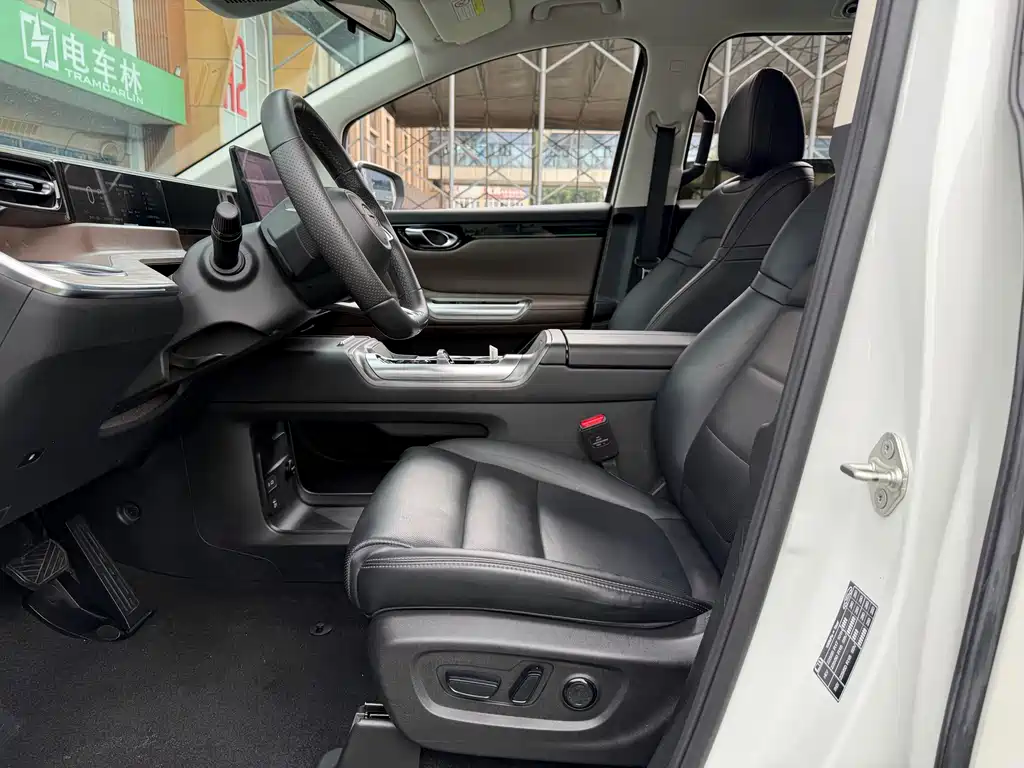 Trumpchi E8 NEV 150 km MAX