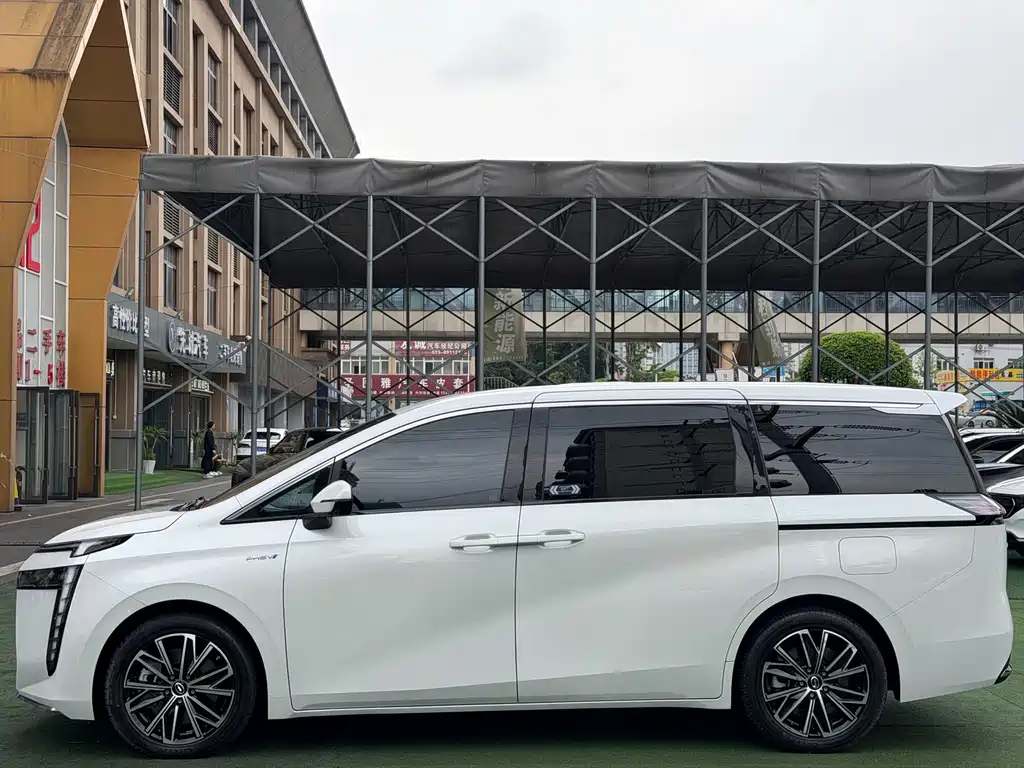 Trumpchi E8 NEV 150 km MAX