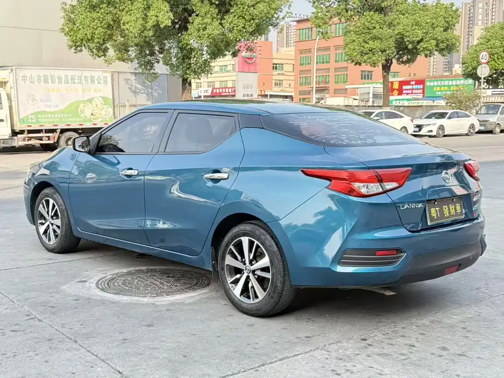 Lannia 1.6 L CVT Cool