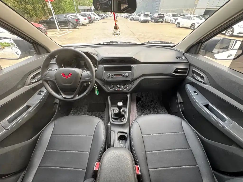 Wuling Hongguang Facelift 1.5 L S Basic Electric Assist LAR