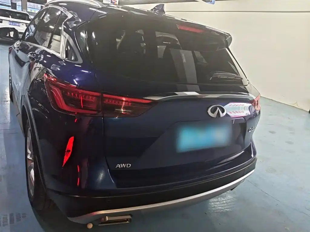 Infiniti QX50 2.0 T 4 WD Elite