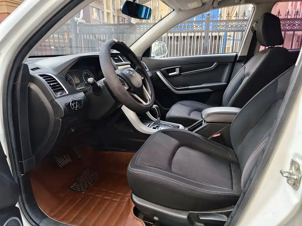 Landwind X5 陆风X5 2016款 Plus 1.5 T CVT创享版