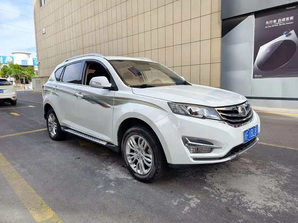 Landwind X5 陆风X5 2016款 Plus 1.5 T CVT创享版