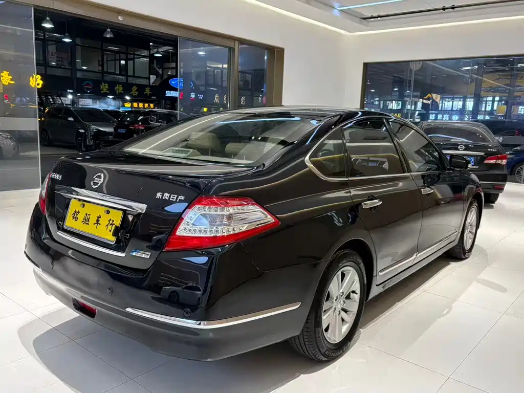 Teana 2.0 L XL Comfort
