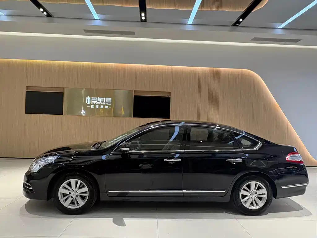 Teana 2.0 L XL Comfort