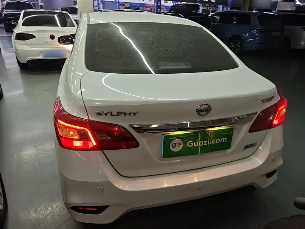 Sylphy 1.6 XL CVT Luxury
