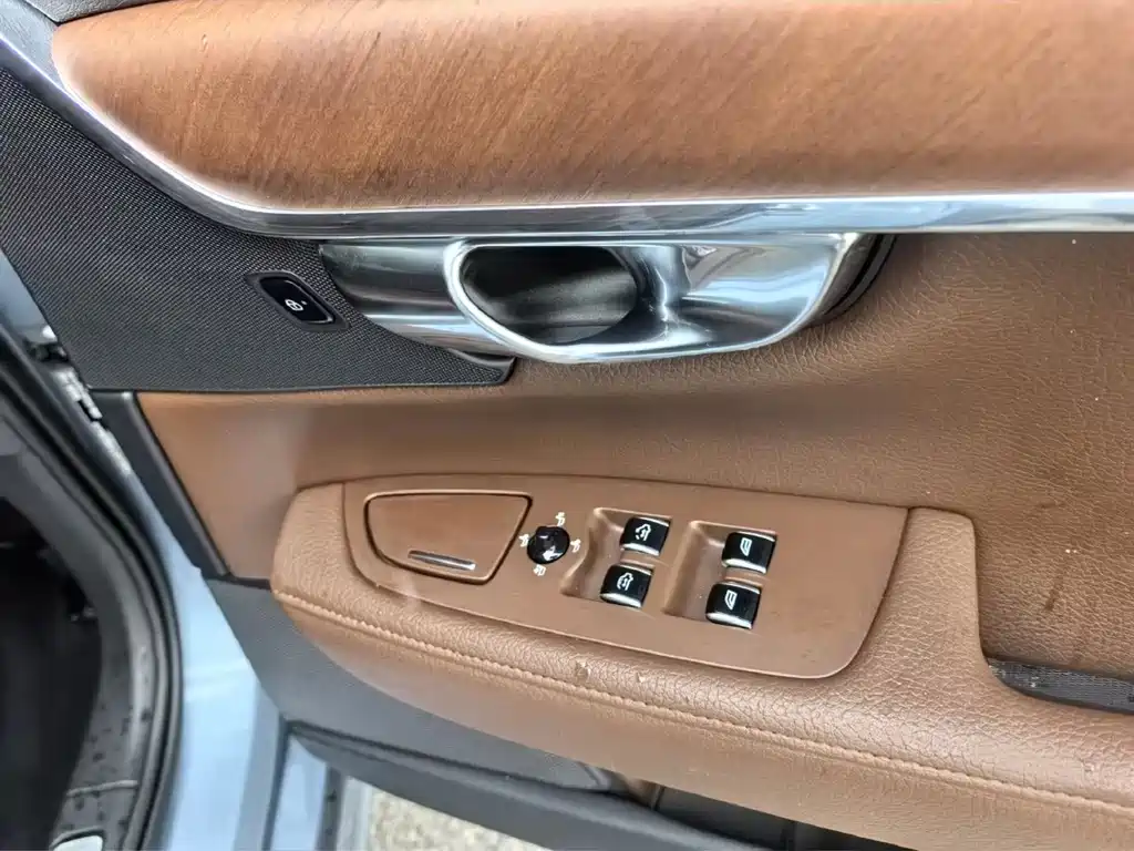 Volvo S90 T5 Smart Ease