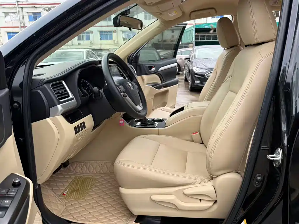 Highlander 2.0 T 2 WD Elite 7-seat CN-VI