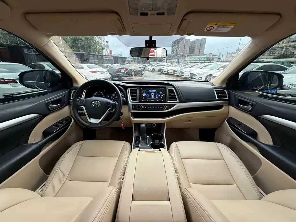Highlander 2.0 T 2 WD Elite 7-seat CN-VI