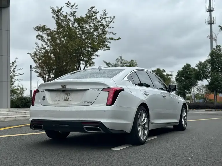 Cadillac CT5 28 T Luxury