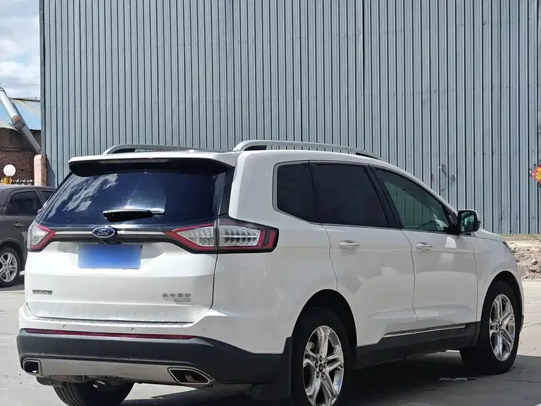 Ford Edge 2.0 T GTDi 2 WD Grand Sharp