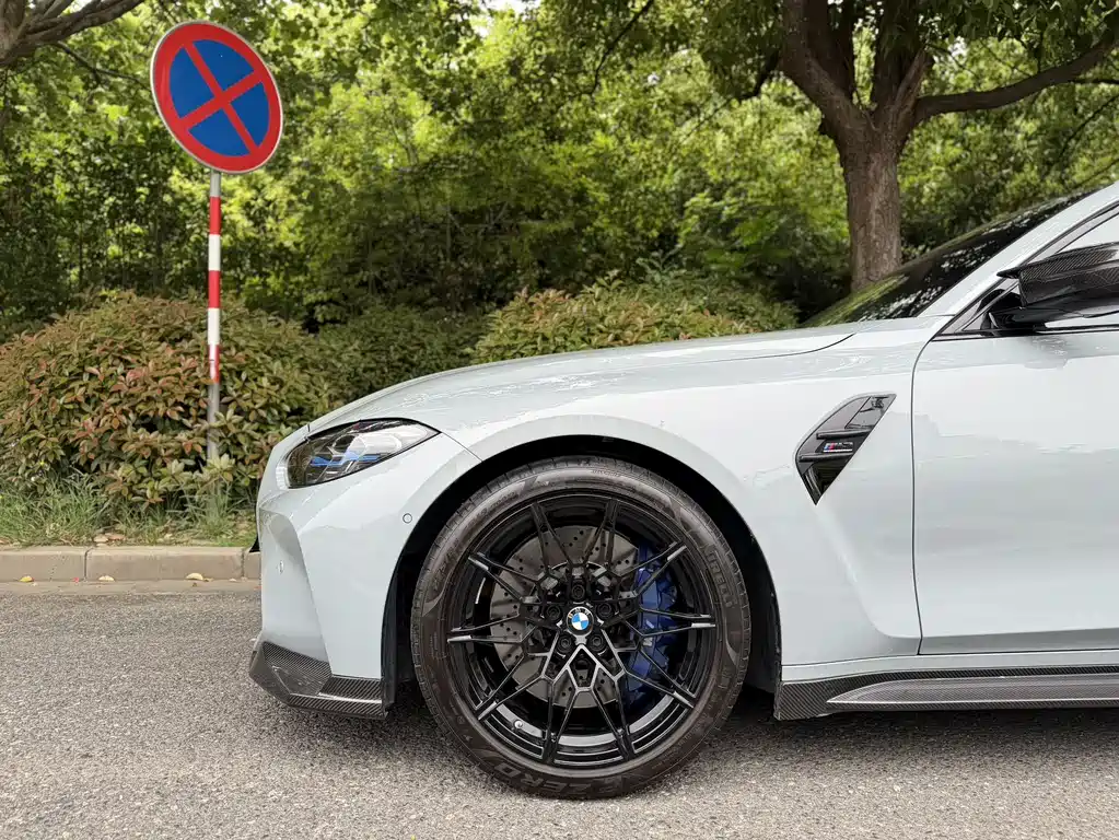 BMW M3 M3 4-door Sedan Thunder