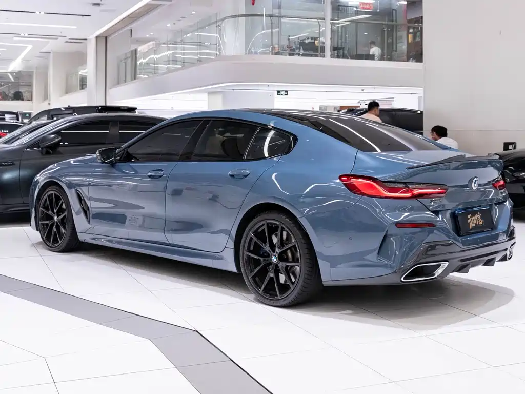 BMW 8 Series 840 i xDrive 4-door Coupe M Sport Package