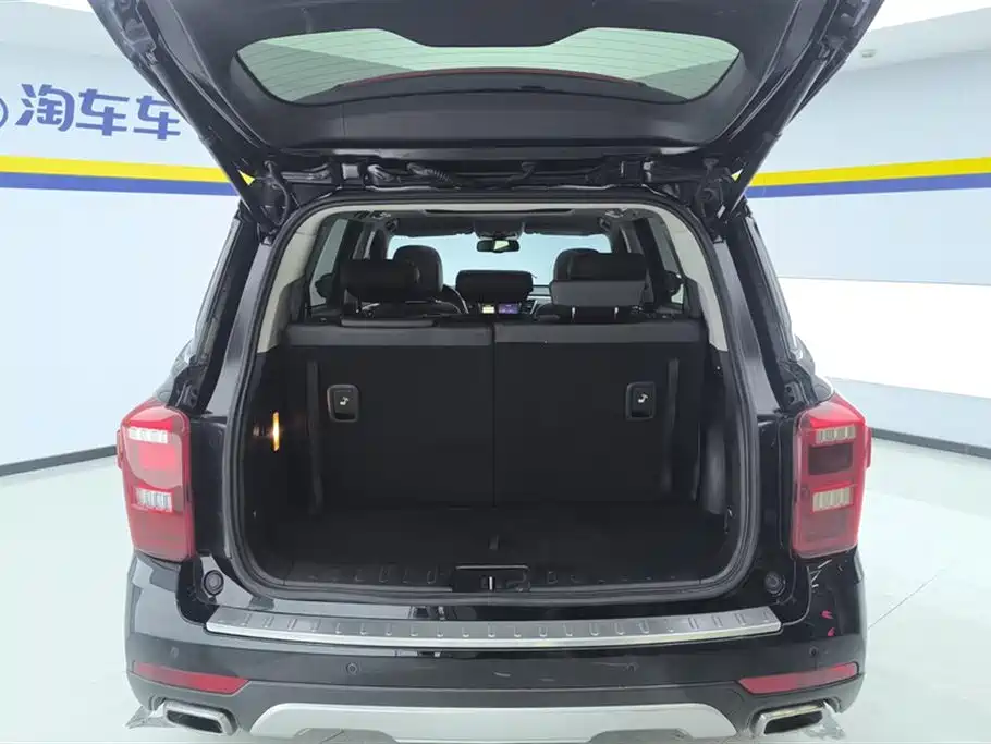 GAC Trumpchi GS8 320 T 2 WD Luxury Connected (7-seat)