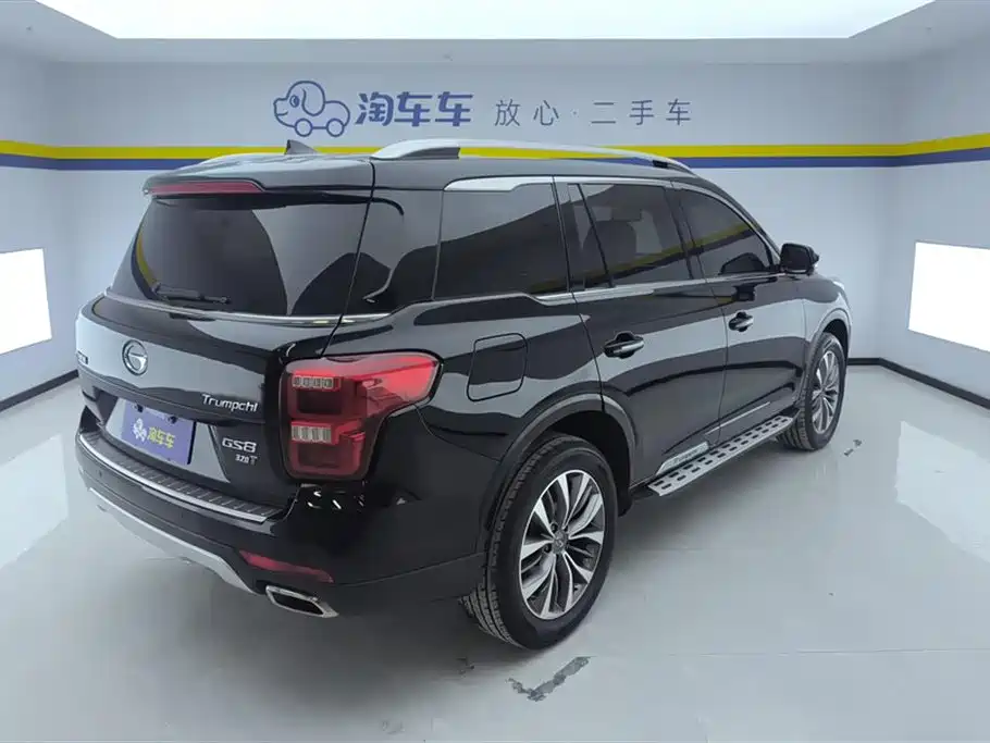 GAC Trumpchi GS8 320 T 2 WD Luxury Connected (7-seat)