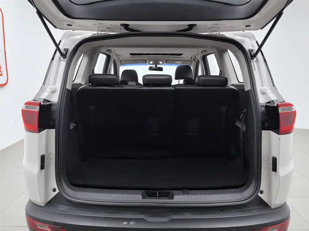 Wuling Hongguang S3 1.5 L Manual Luxury CN-V