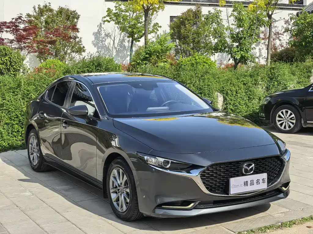 Mazda 3 Axela 1.5 L Auto