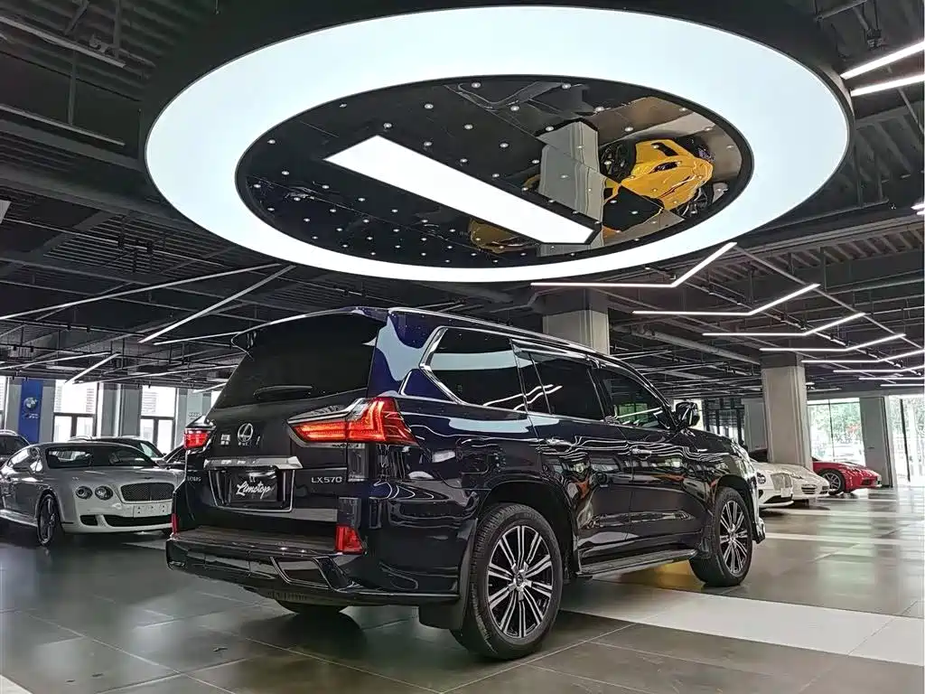 Lexus LX 570 Peak Special Edition