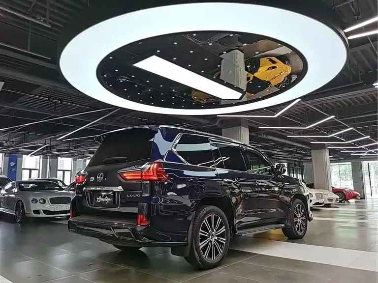 Lexus LX 570 Peak Special Edition