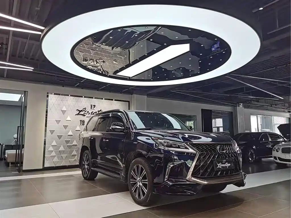 Lexus LX 570 Peak Special Edition