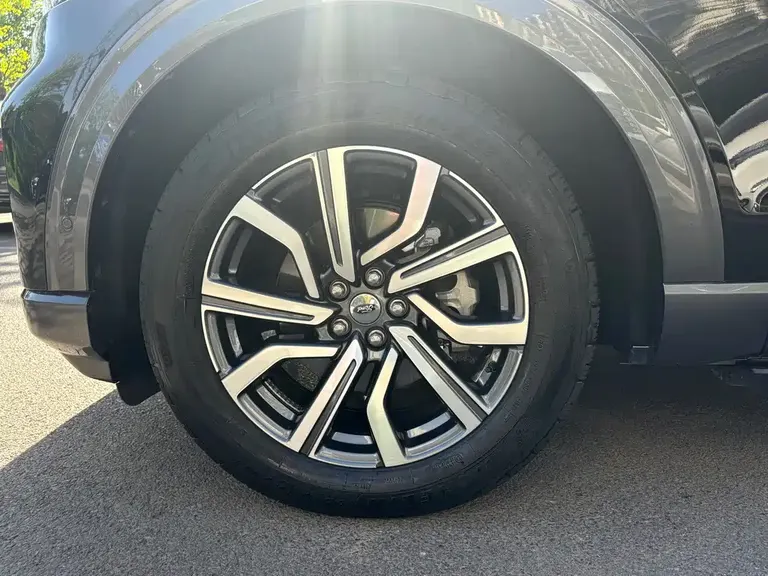 Ford Explorer EcoBoost 285 4 WD Titanium 7-seat