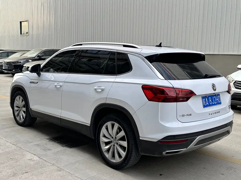 Tayron 380 TSI 4 WD R-Line Connected
