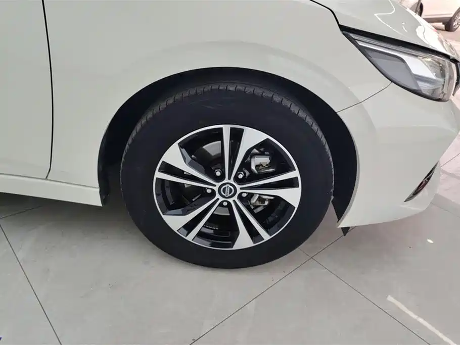 Sylphy 1.6 L XL CVT Joy