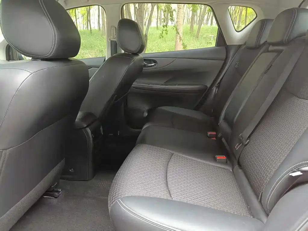 Tiida 1.6 L CVT Smart Travel