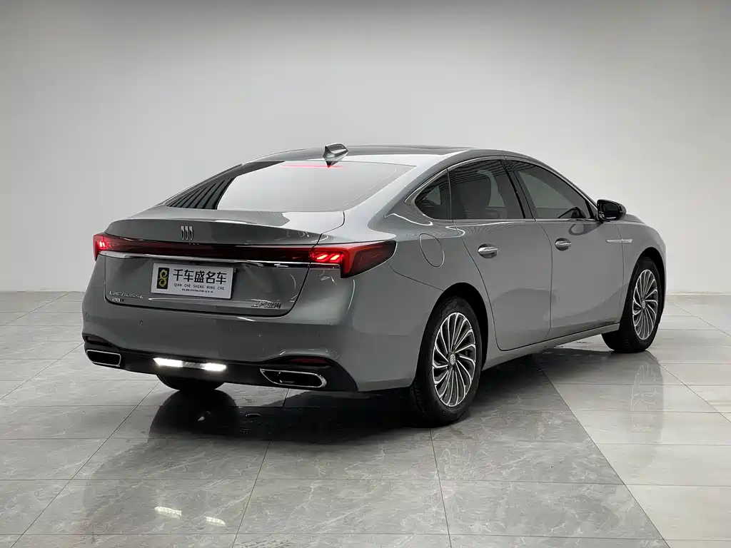 LaCrosse 28 T Premium