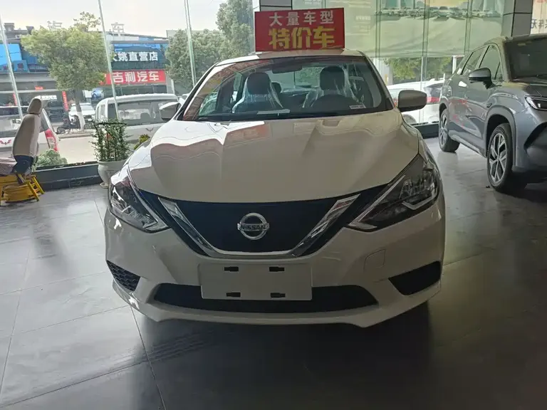 Nissan Sylphy 1.6 L CVT Carefree
