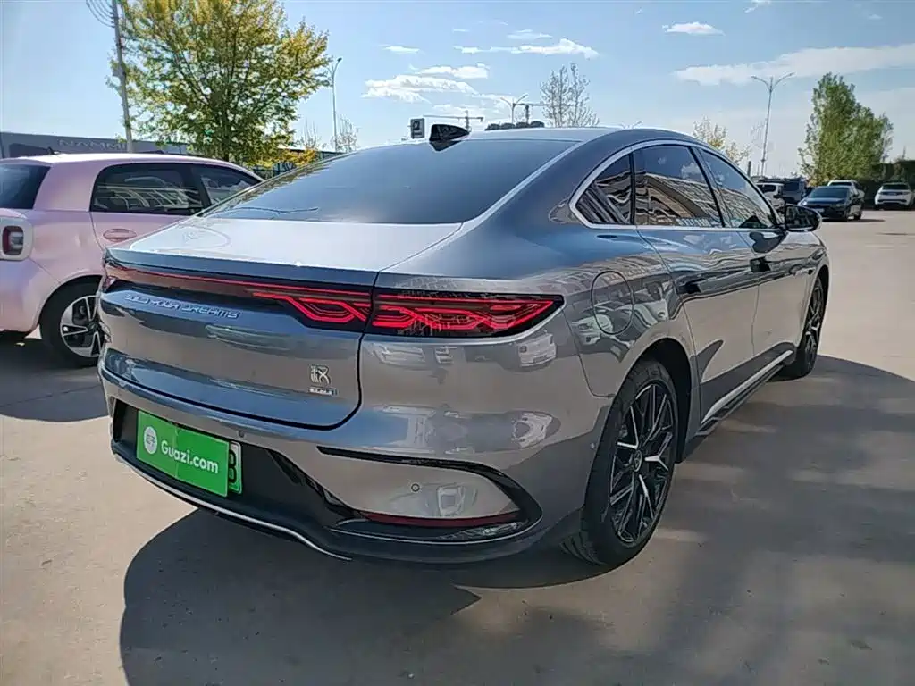 Han DM-i Smart Drive 125 KM Distinguished