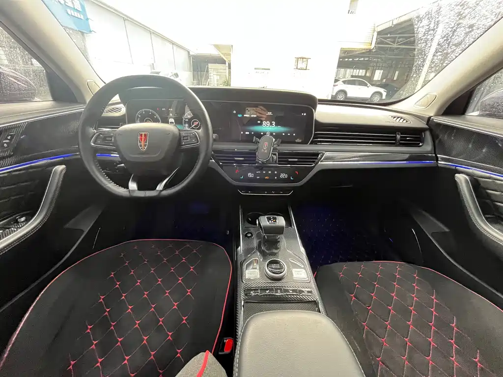 Hongqi HS5 2.0 T Connected Flagship Enjoyment 4 WD