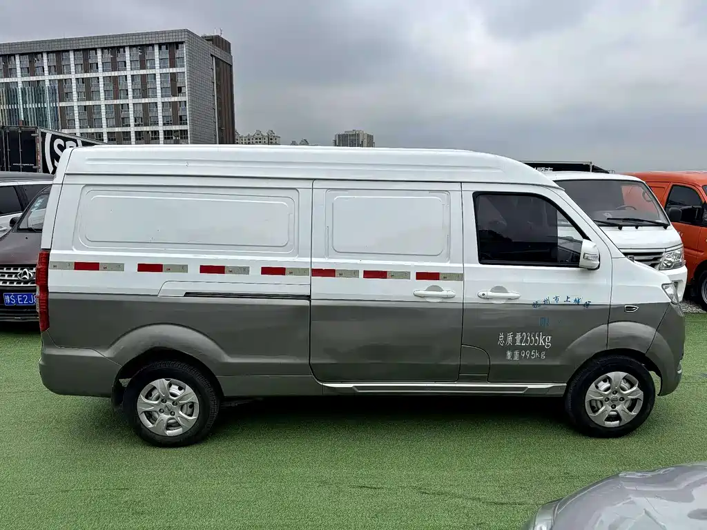 New Haishi X30 L 1.5 L Fortune Van2 5-seat AC SWC15 M