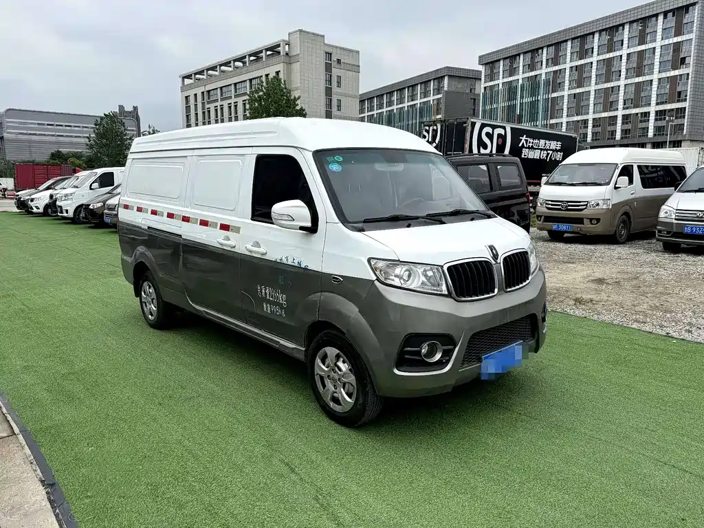 New Haishi X30 L 1.5 L Fortune Van2 5-seat AC SWC15 M