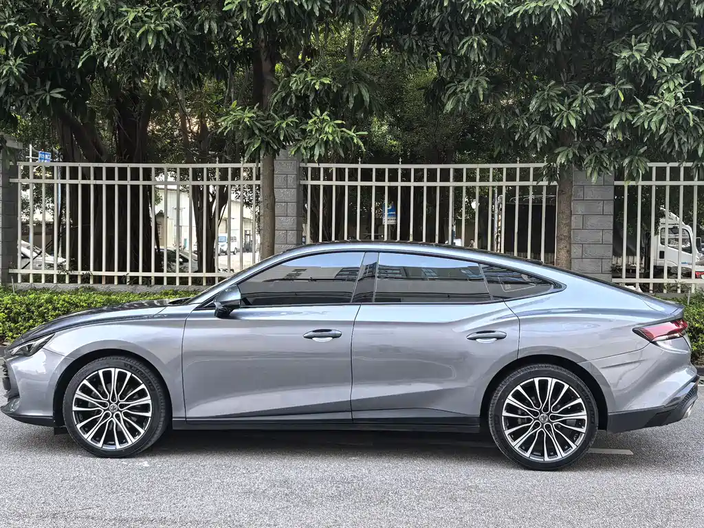 MG7 2.0 T Auto Beauty Hunter Luxury Enjoyment