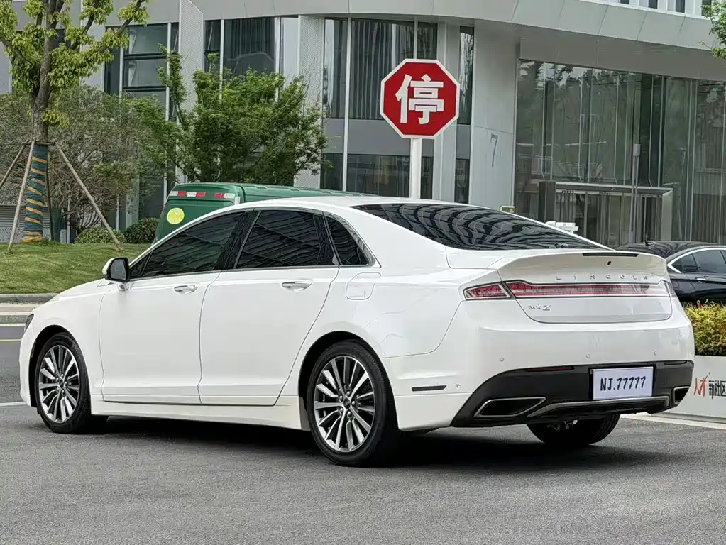 Lincoln MKZ 2.0 T Graceful CN-VI