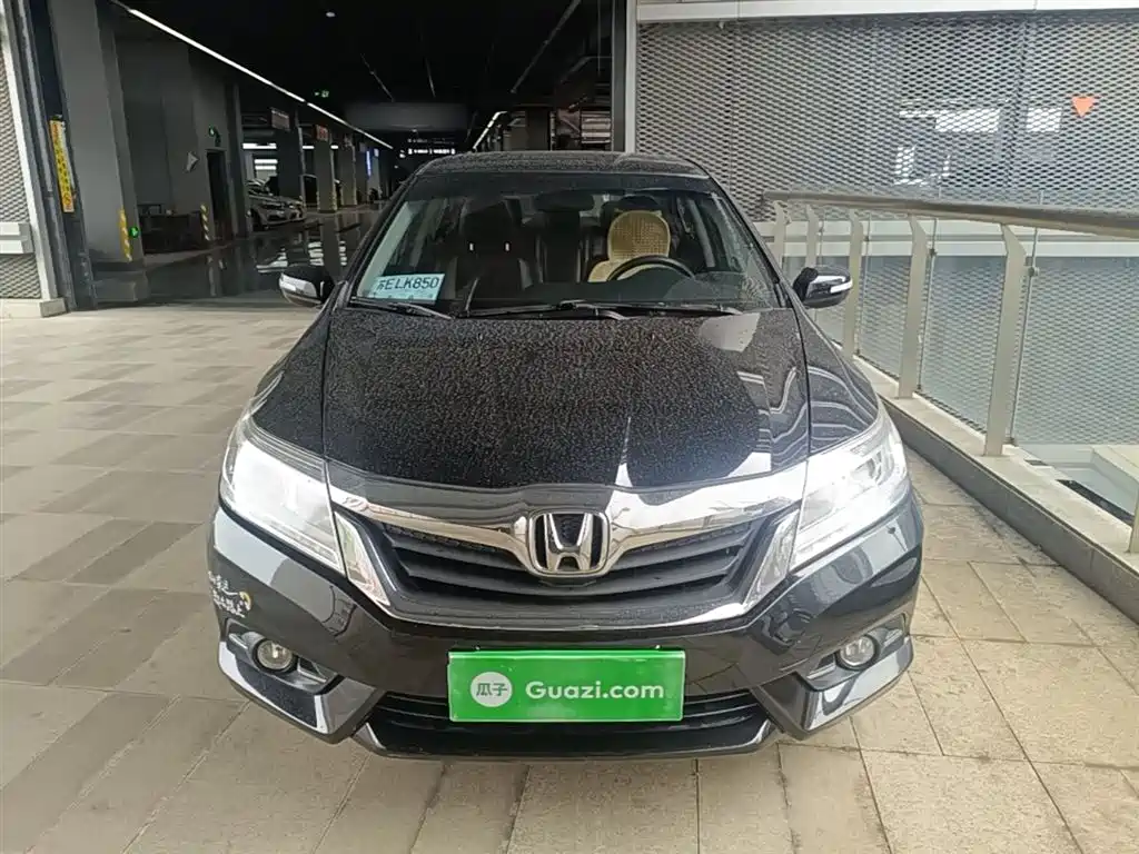 Crider 1.8 L Auto Luxury