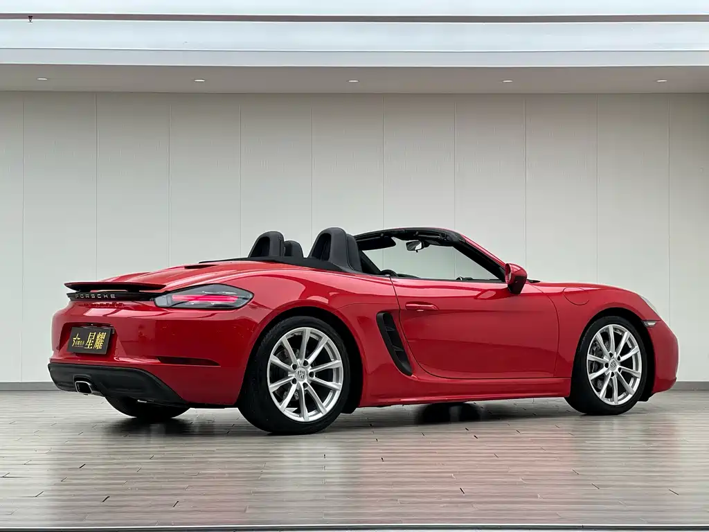 Porsche 718 Boxster 2.0 T
