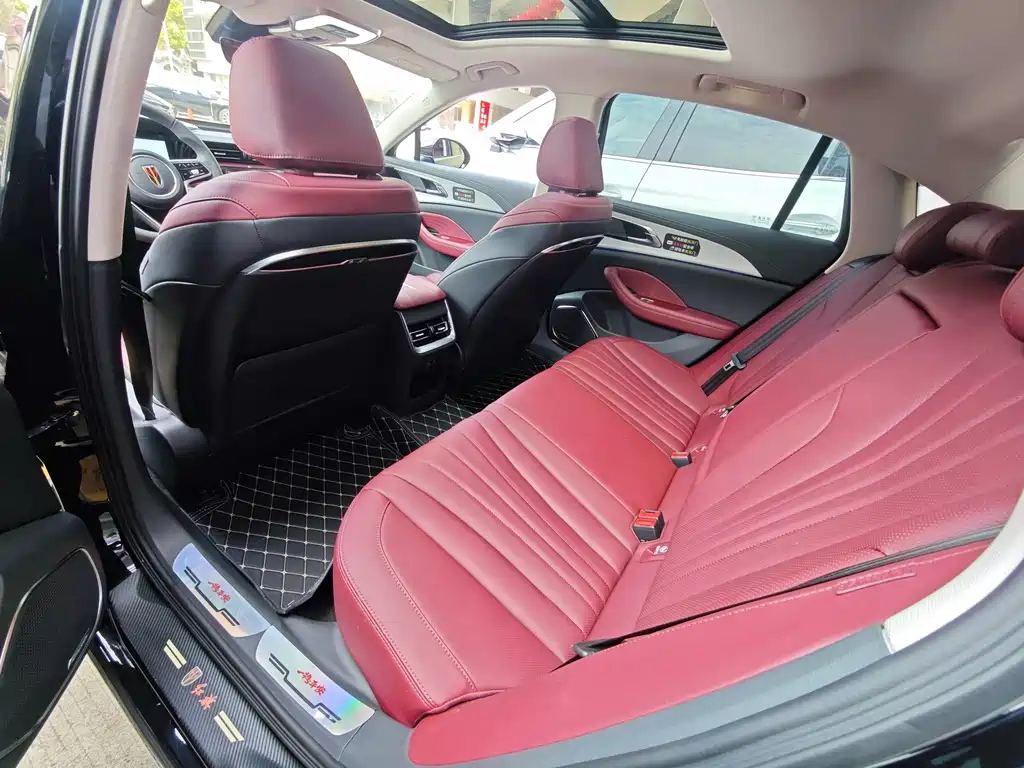 Hongqi H5 2.0 T Auto Flagship Smooth
