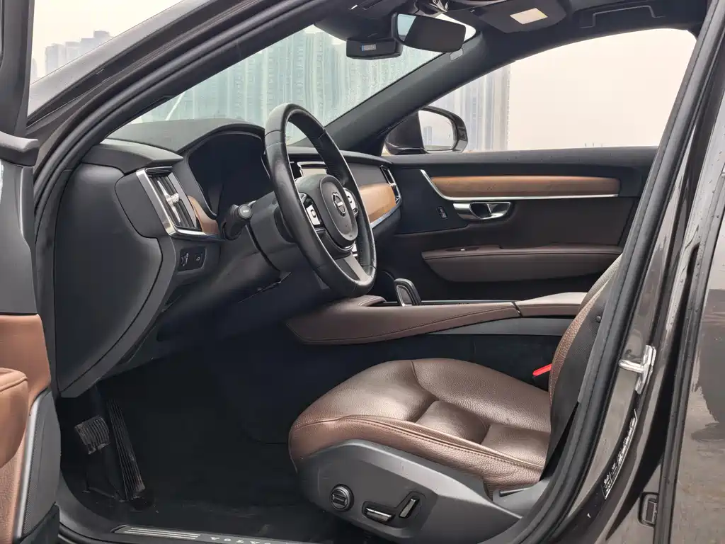 Volvo S90 B5 Smart Ease Luxury