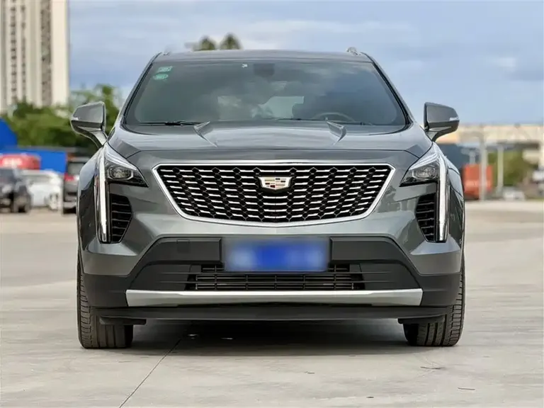 Cadillac XT4 28 T 2 WD Leading