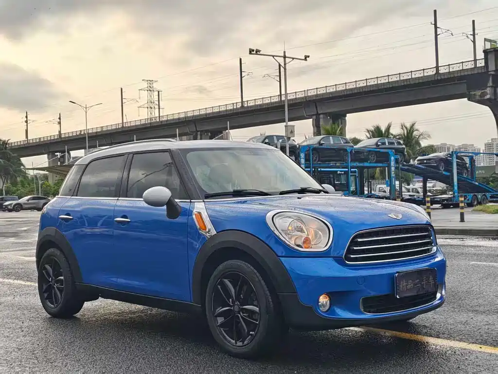 MINI COUNTRYMAN 1.6 L COOPER Fun