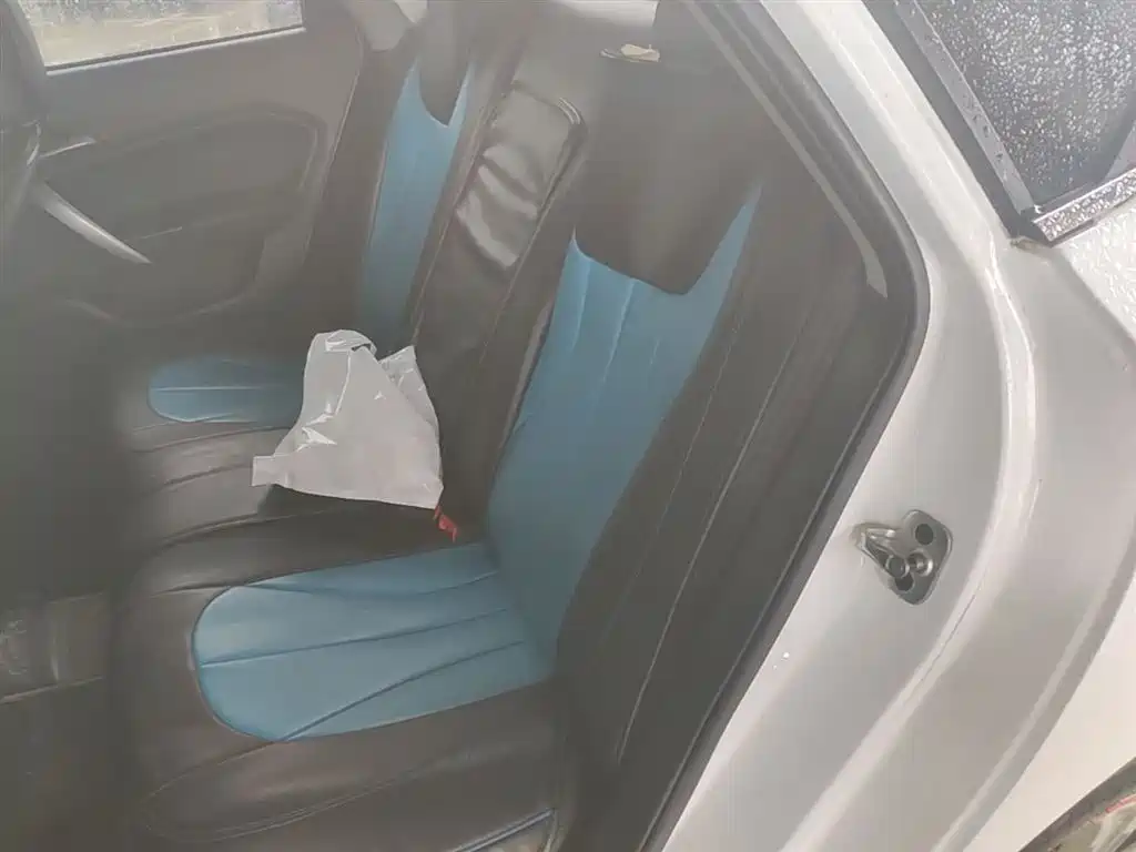 Ruixing 锐行 2015款 1.5 T 自动精英版