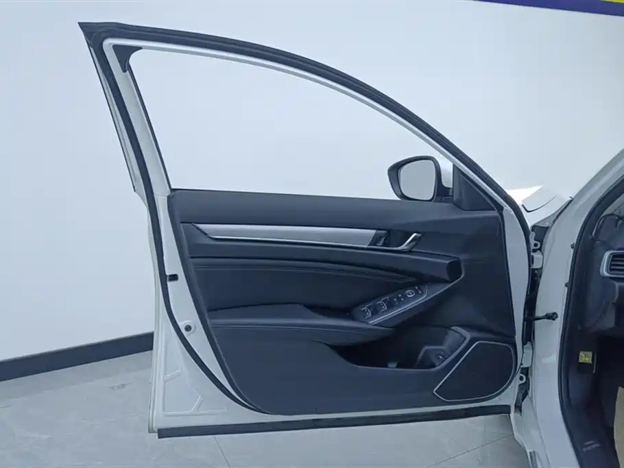 Accord 260 TURBO Luxury