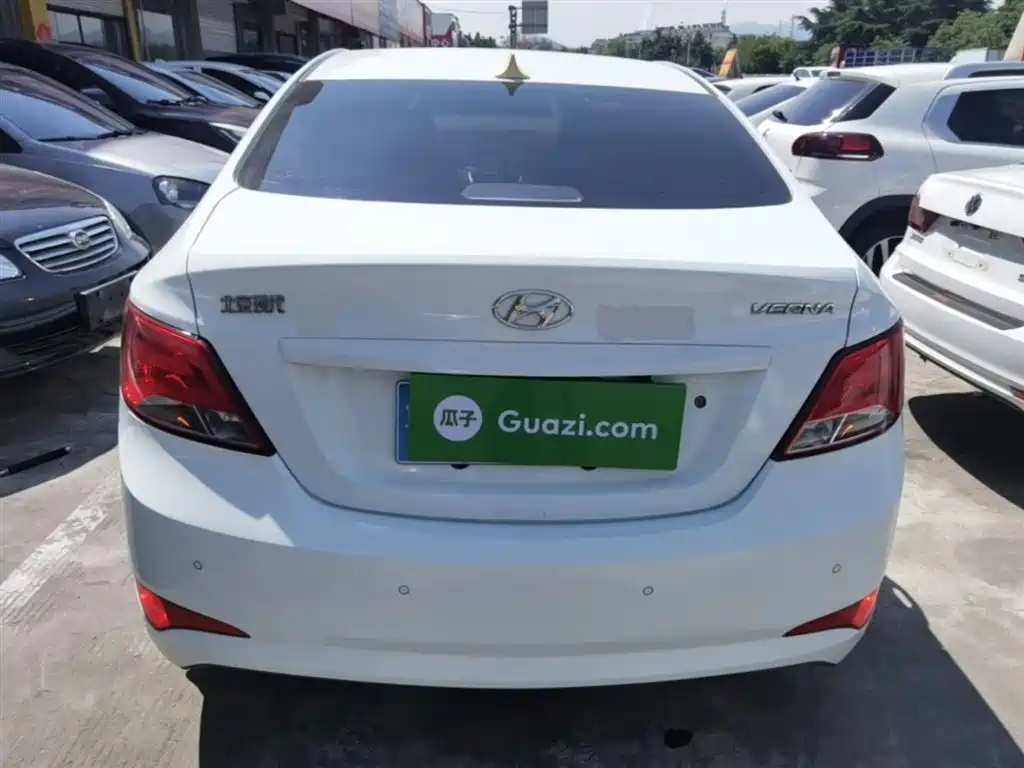 Accent 1.4 L Manual Intelligent GLS