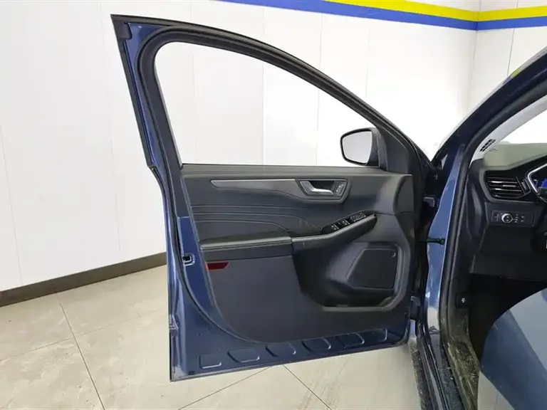 Ford Escape EcoBoost 245 4 WD Excellence Enjoyment